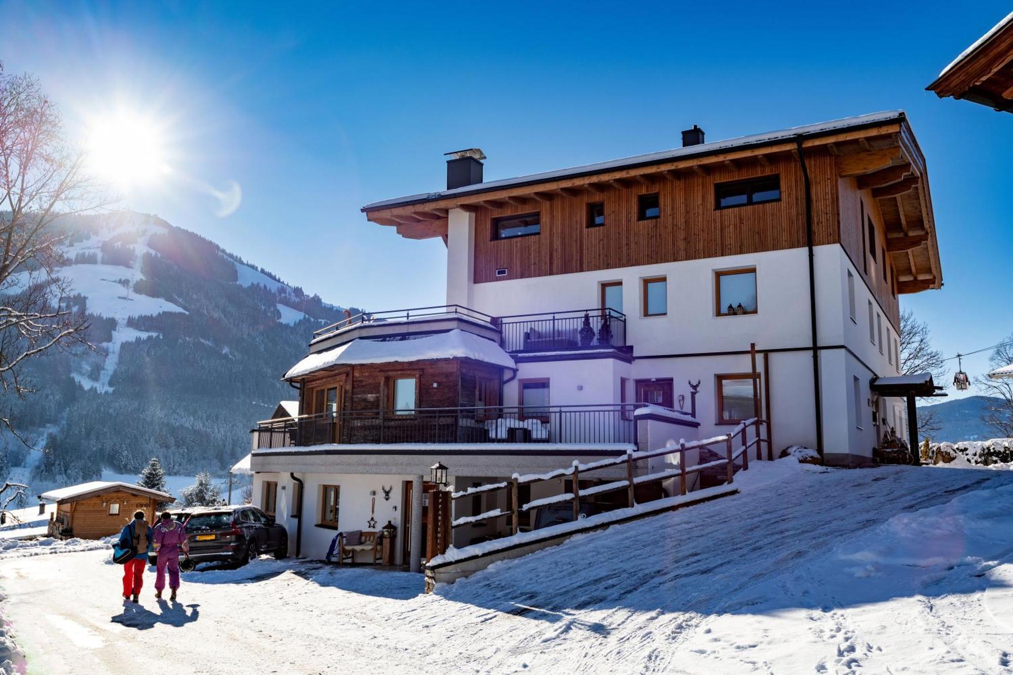Luxus Ferienwohnung Almhuette Brixen im Thale Esterno foto